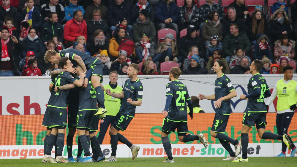 Unions Spieler jubeln