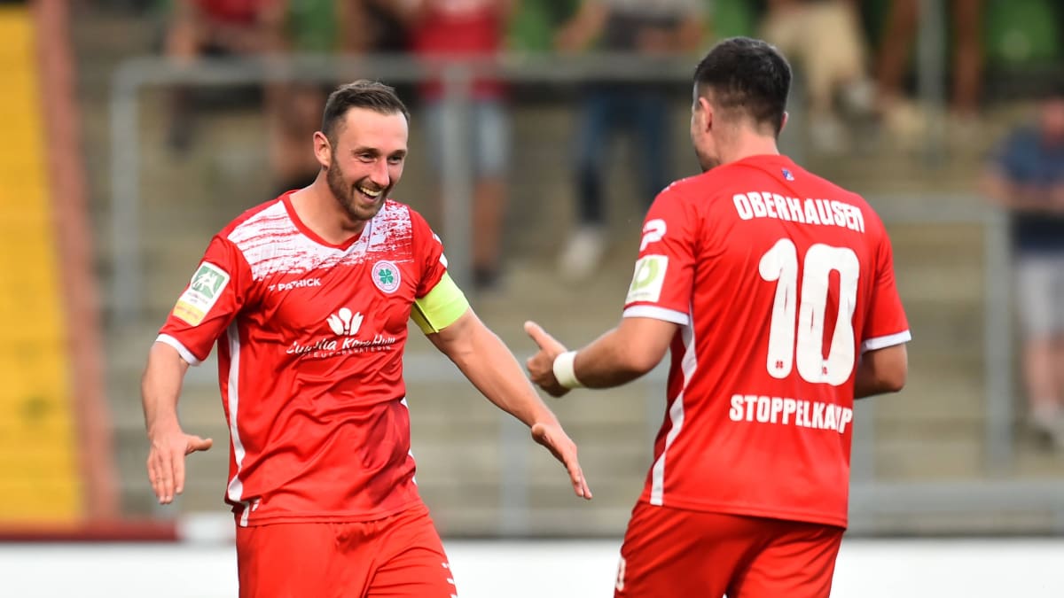 Stoppelkamp leitet ein Rot-Weiß Oberhausen gelingt in Düsseldorf vierter Sieg in Folge Regionalliga West - Highlights by Sporttotal Video