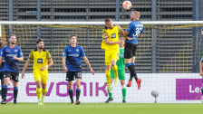 Felix Platte (re.) traf doppelt beim 3:0 der Paderborner im Test gegen den BVB.