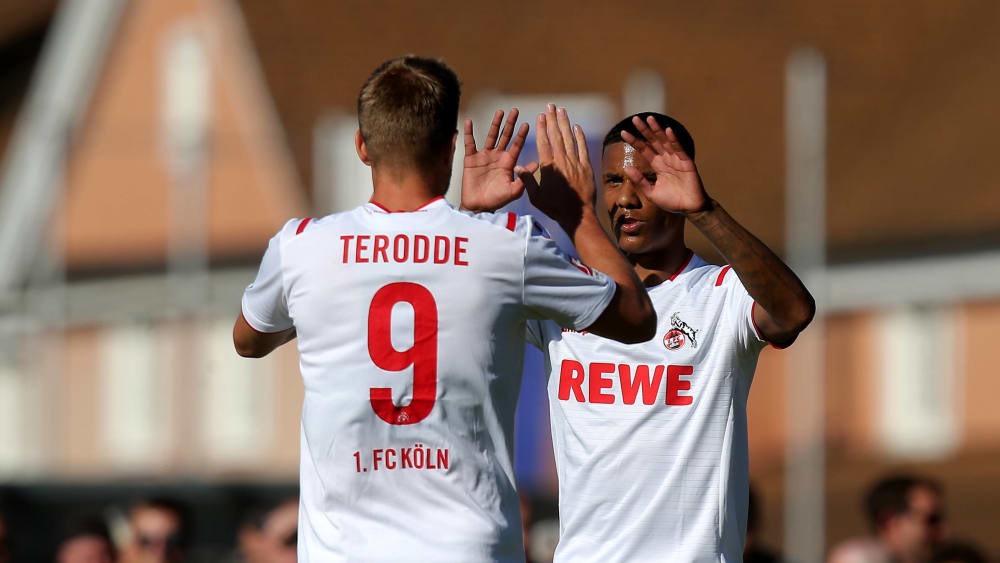 Der Auftakt: Simon Terodde traf zum 1:0 und 2:0.