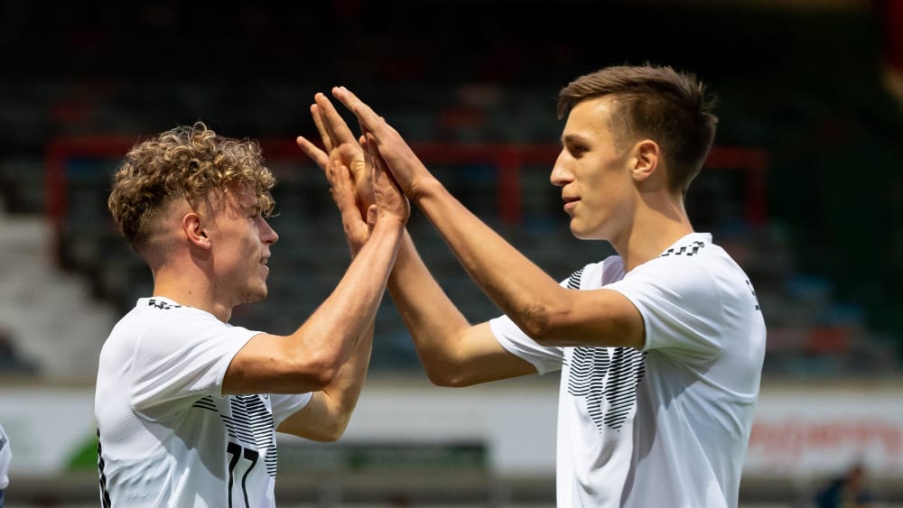 Sorgten für den erfolgreichen Auftakt: Robin Hack (li.) und Nico Schlotterbeck.