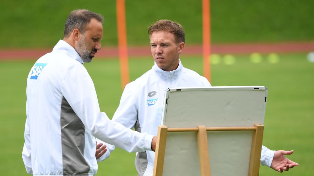 Pellegrino Matarazzo (l.) und Julian Nagelsmann, hier bei einer Hoffenheimer Trainingseinheit im Juli 2018.