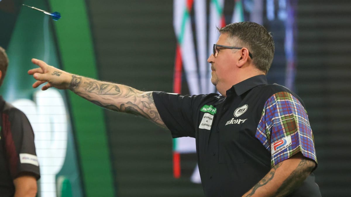 Anderson-schaltet-van-Gerwen-im-Duell-der-Weltmeister-aus