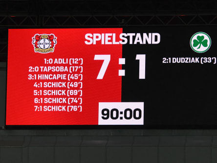 Die Anzeigetafel in der BayArena