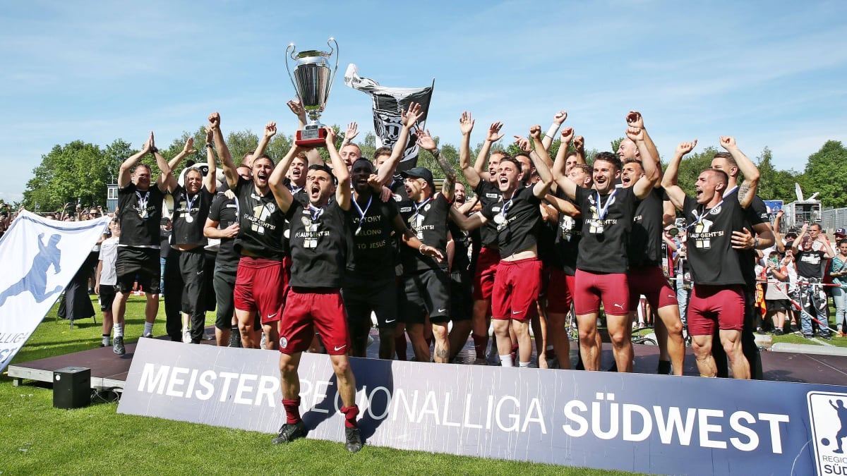 Regionalliga Südwest Modus, Favoriten, Übertragung kicker