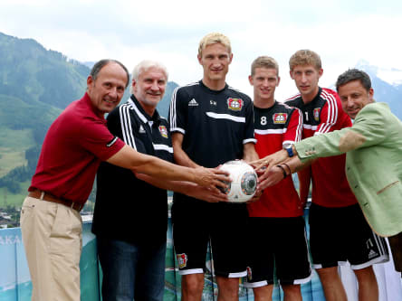 Bayer-Trainingslager 2013 Sportdirektor Rudi Völler, Trainer Sami Hyypiä, Lars Bender und Stefan Kießling