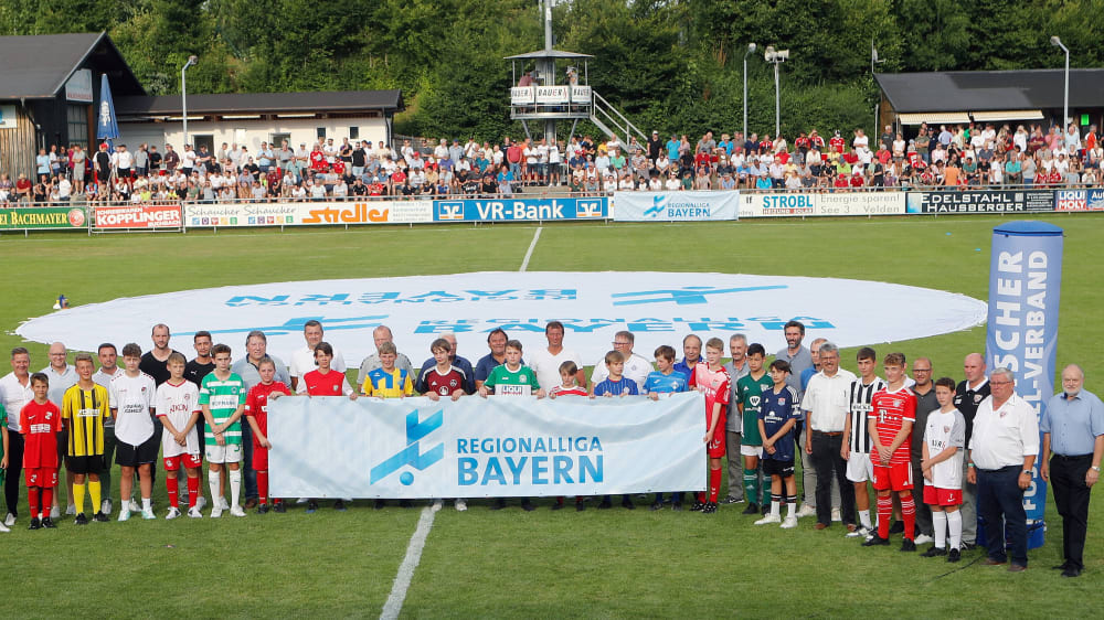 Vertreter aller 20 Bayern-Regionalligisten