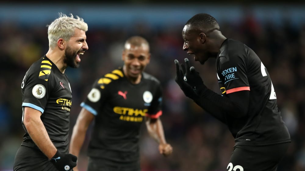 Nicht zu bremsen im Villa Park: Sergio Aguero (l., hier mit Benjamin Mendy) traf allein dreimal.