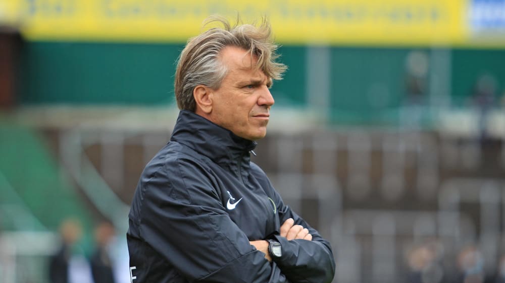 Zu seiner aktiven Zeit über 200-mal für Uerdingen, Mönchengladbach und Duisburg in der Bundesliga aktiv: Elversbergs Trainer Horst Steffen.