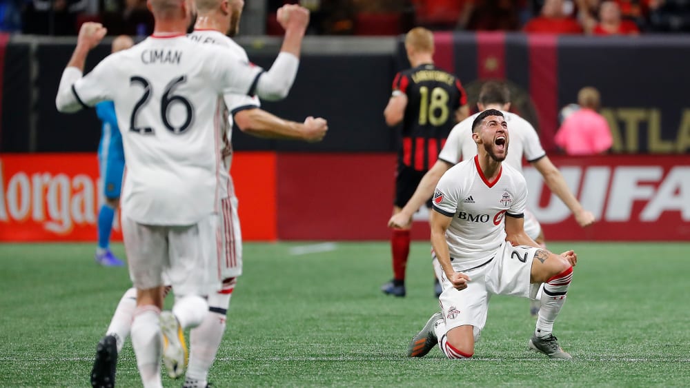 Emotion pur: Justin Morrow (kniend) bejubelt Torontos etwas überraschenden Finaleinzug.