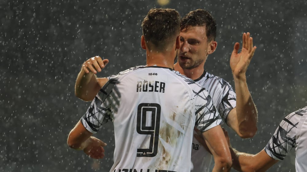 Lucas Röser erzielte den Treffer des Tages im Frankfurter Regen.