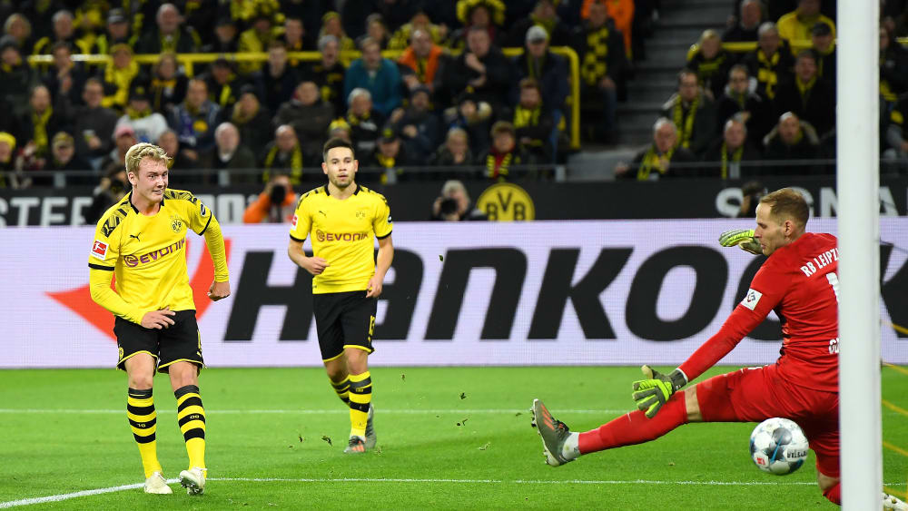 Geniestreich zum 2:0 - doch Julian Brandt (l.) war auch für einen Dortmunder Gegentreffer verantwortlich.