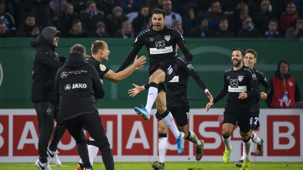 Freudentaumel: Nach der 2:6-Abreibung in der Liga kegelte der VfB Stuttgart den HSV aus dem Pokal.