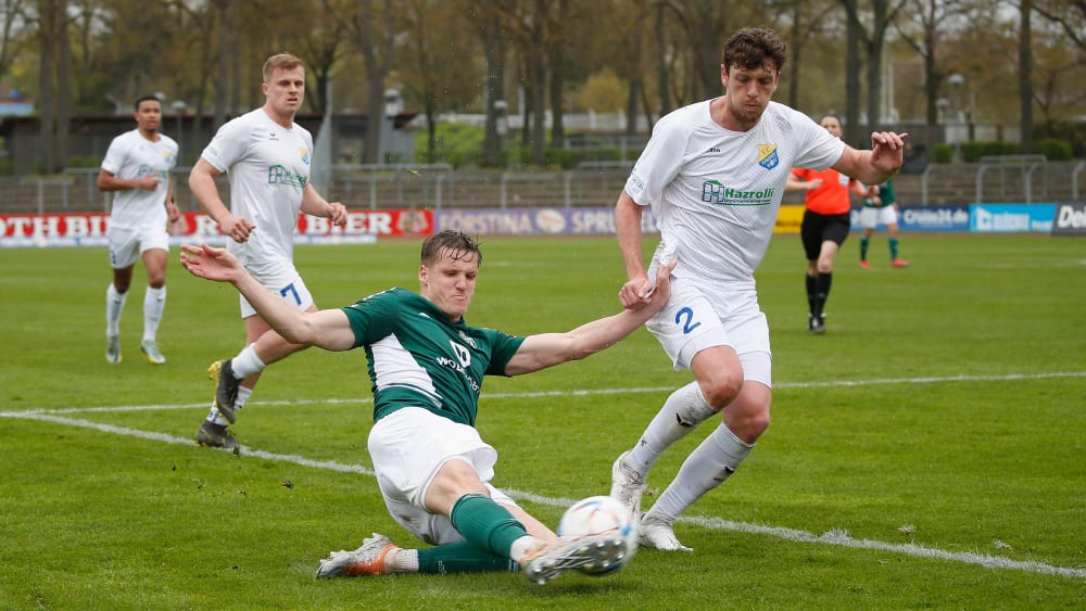 Die zehn jüngsten Cheftrainer der vier höchsten Ligen kicker