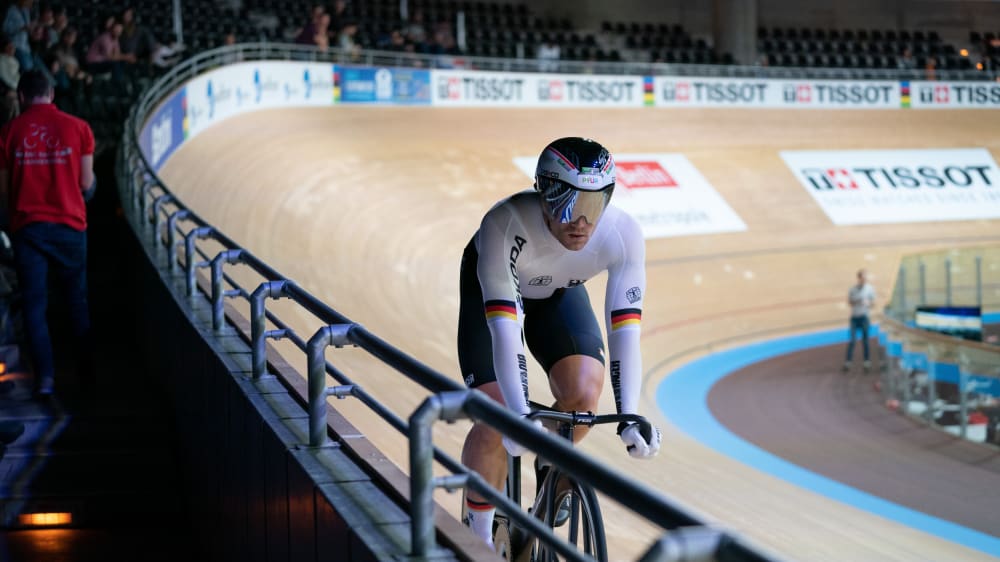 Maximilian Levy hat bei den Bahnradsport-Europameisterschaften im Sprint Gold gewonnen.