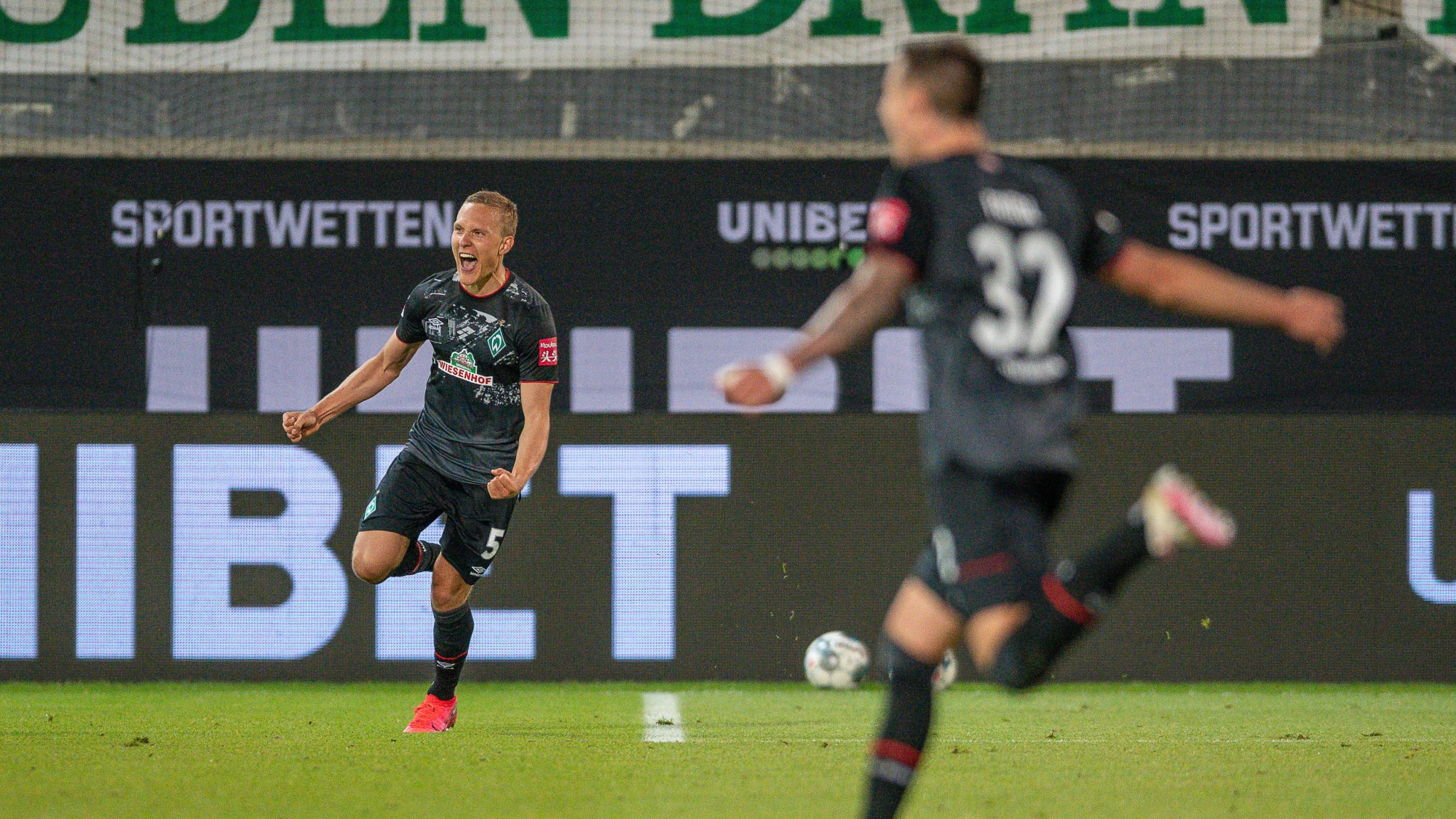 TV-Geld-Ranking 2020/21: FC Bayern knapp vor dem BVB ...