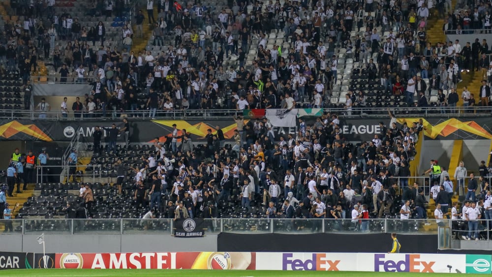 Beim Frankfurter Auswärtsspiel in Guimaraes kam es zu Ausschreitungen auf der Tribüne