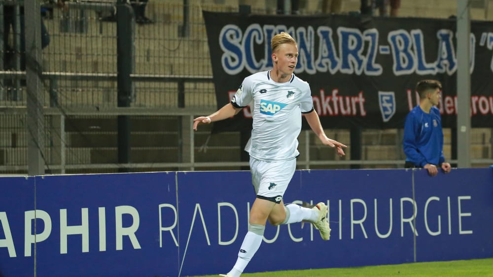 Flexibler Offensivspieler Regensburg Verpflichtet Wahling 2