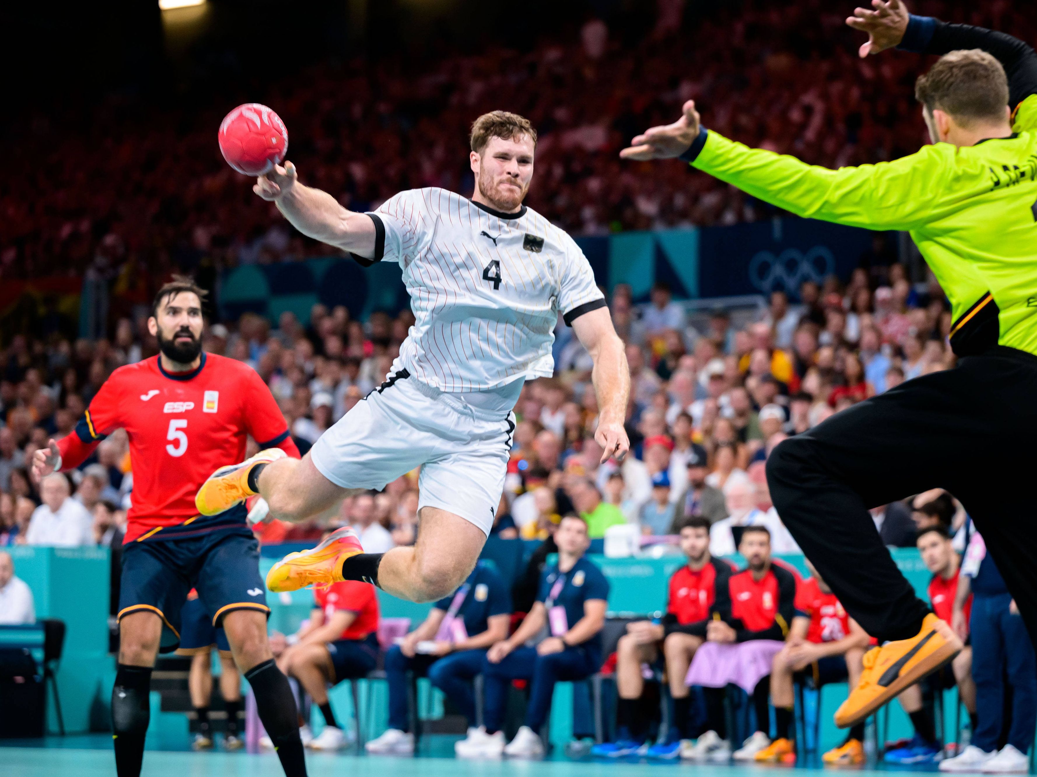 Handball – Wolff überragt: Deutschland ringt Spanien im Olympia-Halbfinale nieder