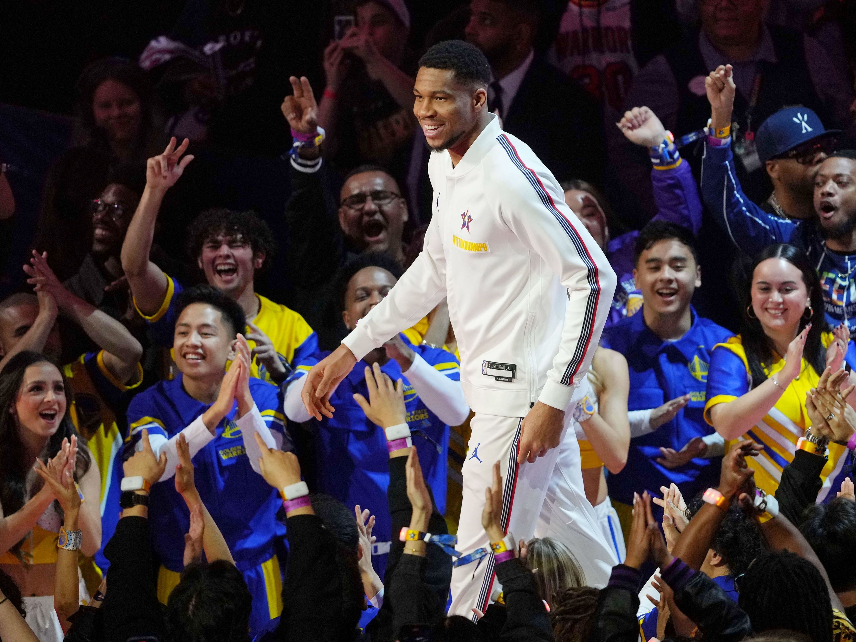 「トップチームnba-worlsity-againthe the best counth」：giannis about wuroleagueの比較