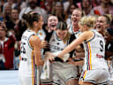 deutsche Mannschaft jubelt Jubel nach Sieg Spielende, Clara Bielefeld (Deutschland, 25), Luisa Geiselsoder (Deutschland, 15), Emma Eichmeyer (Deutschland, 09), Leonie Fiebich (Deutschland, 13), Alexis Peterson (Deutschland, 01), GER, Deutschland vs. Mali, Basketball, FIBA Women s World Cup 2026, Gruppenphase, Spieltag 3, 07.09.2026 GER, Deutschland vs. Mali, Basketball, FIBA Women s World Cup 2026, Gruppenphase, Spieltag 3, 07.09.2026 Berlin *** German team celebrates victory at the end of the game: Clara Bielefeld (Germany), 25; Luisa Geiselsoder (Germany), 15; Emma Eichmeyer (Germany), 09; Leonie Fiebich (Germany), 13; Alexis Peterson (Germany), 01, GER, Germany vs. Mali, basketball, 2026 FIBA Women’s World Cup, group stage, Matchday 3, September 7, 2026, GER, Germany vs. Mali, basketball, 2026 FIBA Women’s World Cup, group stage, Matchday 3, September 7, 2026, Berlin Copyright: xEibner-Pressefoto MaxxVincenx EP_MVN