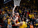 easyCredit BBL - Phoenix Hagen vs. RASTA Vechta, Hagen, 30.10.2026, Ischelandhalle Hagen Tommy Kuhse (12, RASTA Vechta, PG) mit dem Korbleger gegen Patricio Garino Gullotta (29, Phoenix Hagen, SF); easyCredit BBL - Phoenix Hagen vs. RASTA Vechta, Hagen, 30.10.2026, Ischelandhalle Hagen *** easyCredit BBL Phoenix Hagen vs. RASTA Vechta, Hagen, October 30, 2026, Ischelandhalle, Hagen: Tommy Kuhse 12, RASTA Vechta, PG, scores a layup against Patricio Garino Gullotta 29, Phoenix Hagen, SF; easyCredit BBL Phoenix Hagen vs. RASTA Vechta, Hagen, October 30, 2026, Ischelandhalle, Hagen Copyright: xBEAUTIFULxSPORTS Piepenstockx