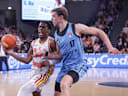 2026.05.07 xfsx GER,Hamburg,1.Basketballl Bundesliga, easyCredit BBL,Veolia Towers Hamburg vs Fitness First Wuerzburg Baskets, in der Inselpark Arena , v.l. Marcus Carr (Wuerzburg Baskets ,5) , Jan Niklas Wimberg (Veolia Towers Hamburg ,17) *** 2026 05 07 xfsx GER,Hamburg,1 Basketballl Bundesliga, easyCredit BBL,Veolia Towers Hamburg vs Fitness First Wuerzburg Baskets, in the Inselpark Arena , v l Marcus Carr Wuerzburg Baskets ,5 , Jan Niklas Wimberg Veolia Towers Hamburg ,17 Copyright: HMBxMedia FernandoxSoares