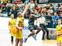 Chemnitz, Deutschland 27. September 2026: 1. BBL - 2026 2027 - Sp. 3 - Niners Chemnitz gegen Phoenix Hagen Im Bild: Cobe Williams (Niners) 3.v.li. mit einem Dunking *** Chemnitz, Germany, September 27, 2026, 1 BBL 2026-2027, Game 3: Chemnitz Niners vs. Phoenix Hagen. Pictured: Cobe Williams of the Niners, third from the left, making a dunk. Copyright: xFotostandx xNachtigallx