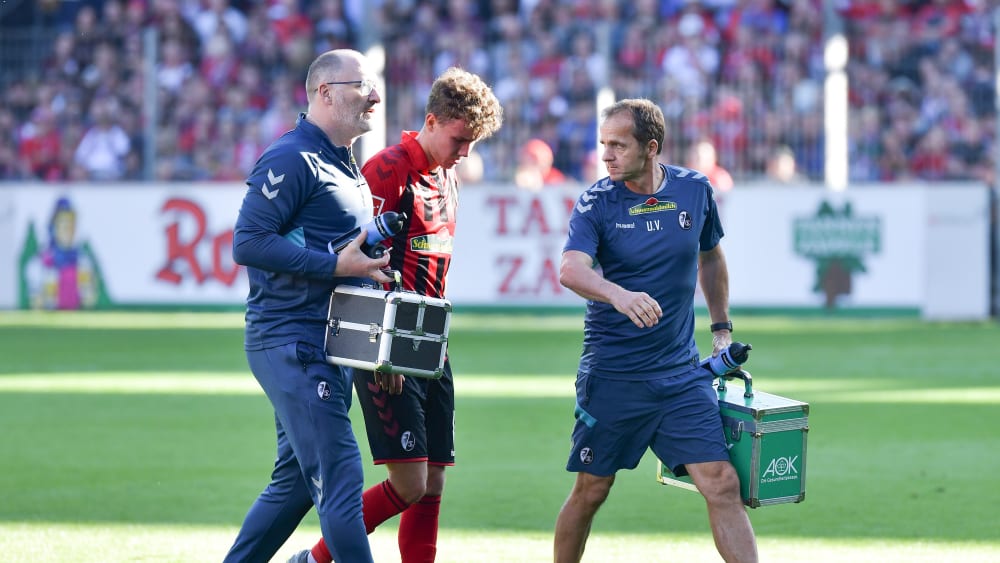 Luca Waldschmidt musste im Heimspiel des SC Freiburg gegen RB Leipzig angeschlagen vom Feld.