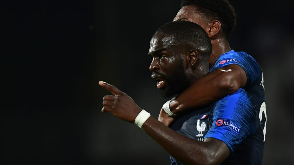 Trotz zweier verschossener Elfmeter hatte Frankreich gegen England das glücklichere Ende für sich.