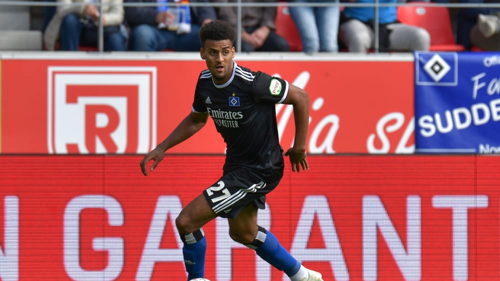 Josha Vagnoman im Spiel gegen den SSV Jahn Regensburg