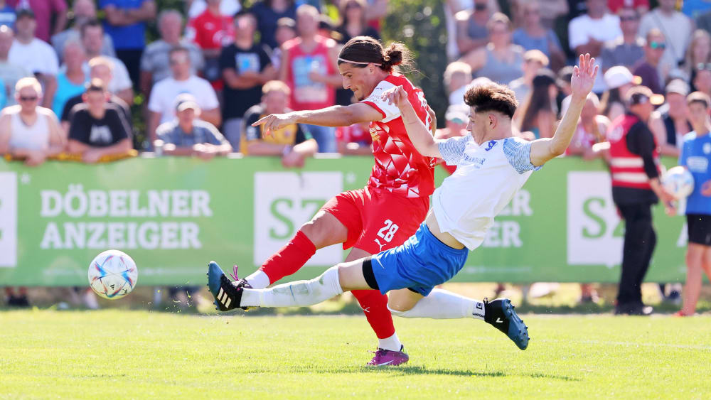 Am vergangen Samstag setzte sich der FSV Zwickau im Landespokal in Rosswein mit 5:0 durch. Am gleichen Tag verstarb Vereinslegende Alois Glaubitz.