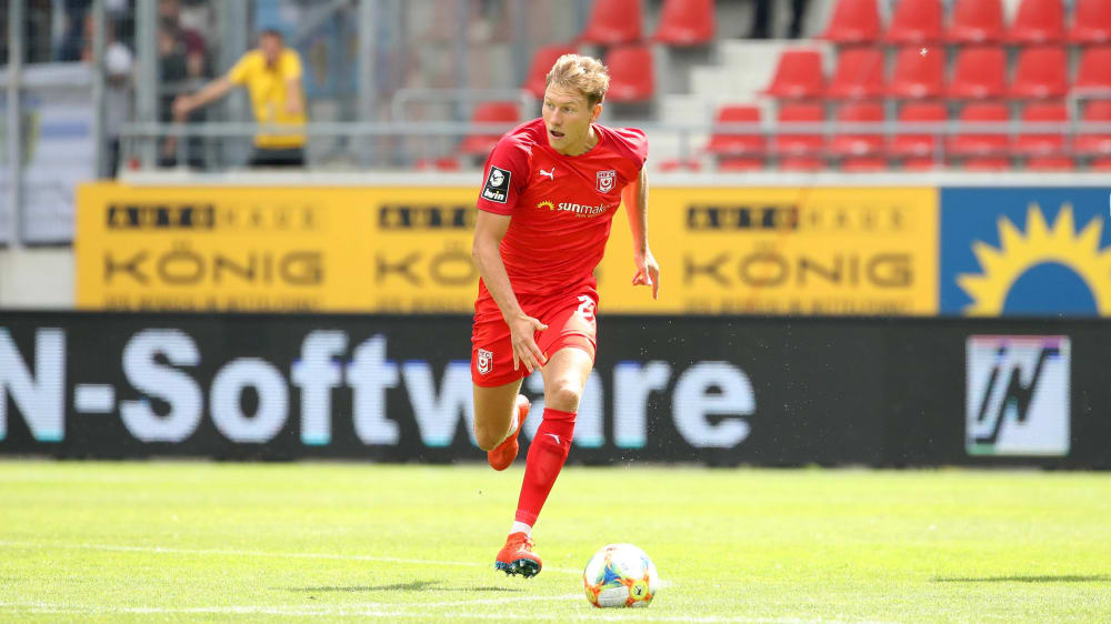 Tobias Schilk steht auch in der kommenden Saison beim Halleschen FC unter Vertrag.