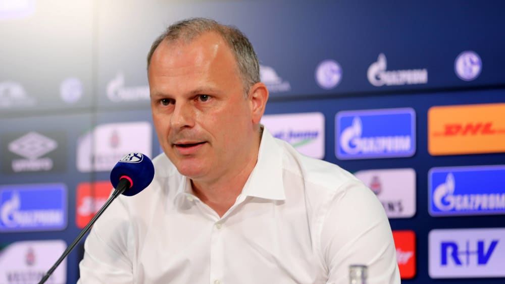 Jochen Schneider am Donnerstag auf Schalke