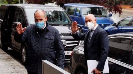 Neuer Termin für den Re-Start: Ligaboss Javier Tebas, rechts Verbandspräsident Luis Rubiales.