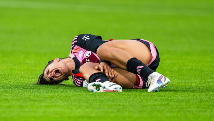 Verletzung im Topspiel: Jovana Damnjanovic musste abtransportiert werden.