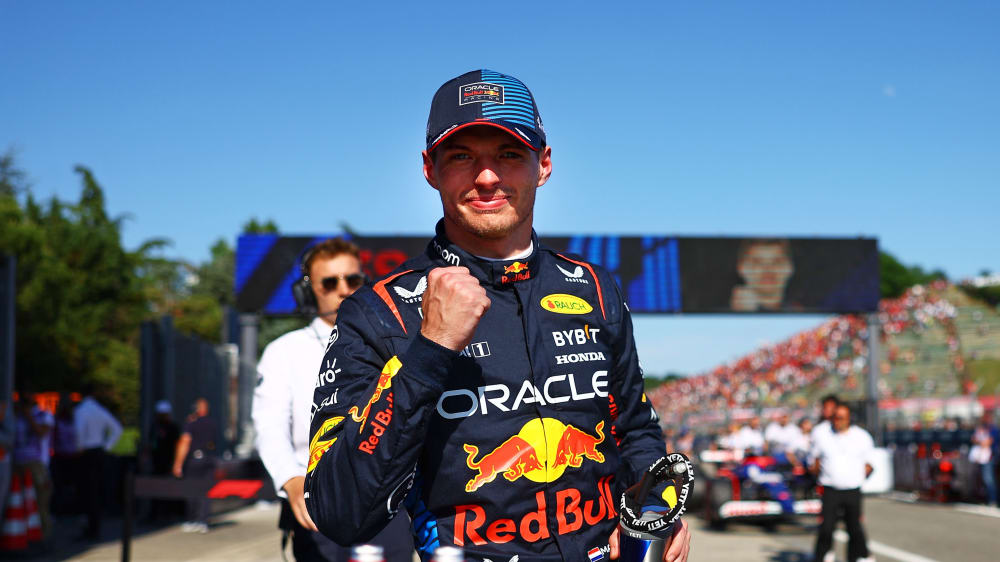 Jubelfaust für die Pole: Max Verstappen.