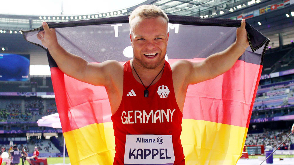 Para-Kugelstoßer Kappel gewann nach Gold in Rio und Bronze in Tokio diesmal Silber.