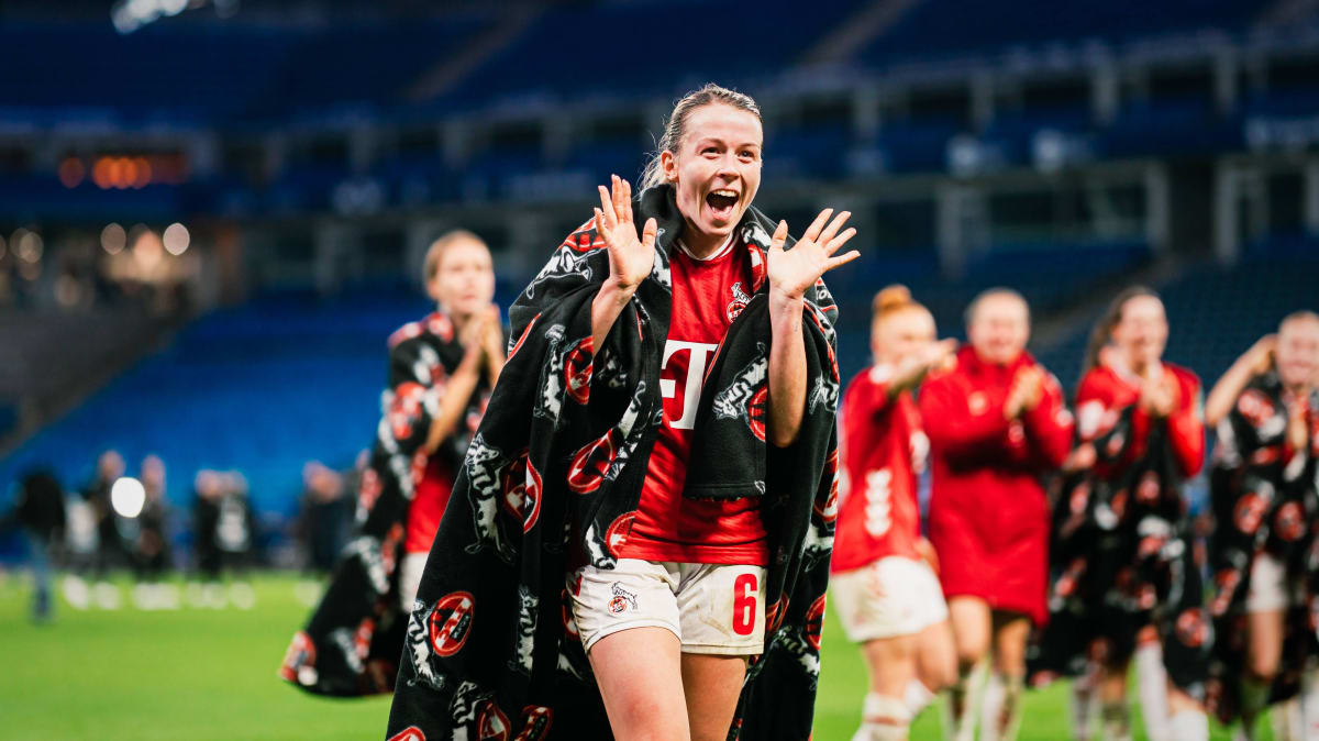 Dreierpack-beim-HSV-Jessen-l-sst-K-ln-immer-wieder-jubeln