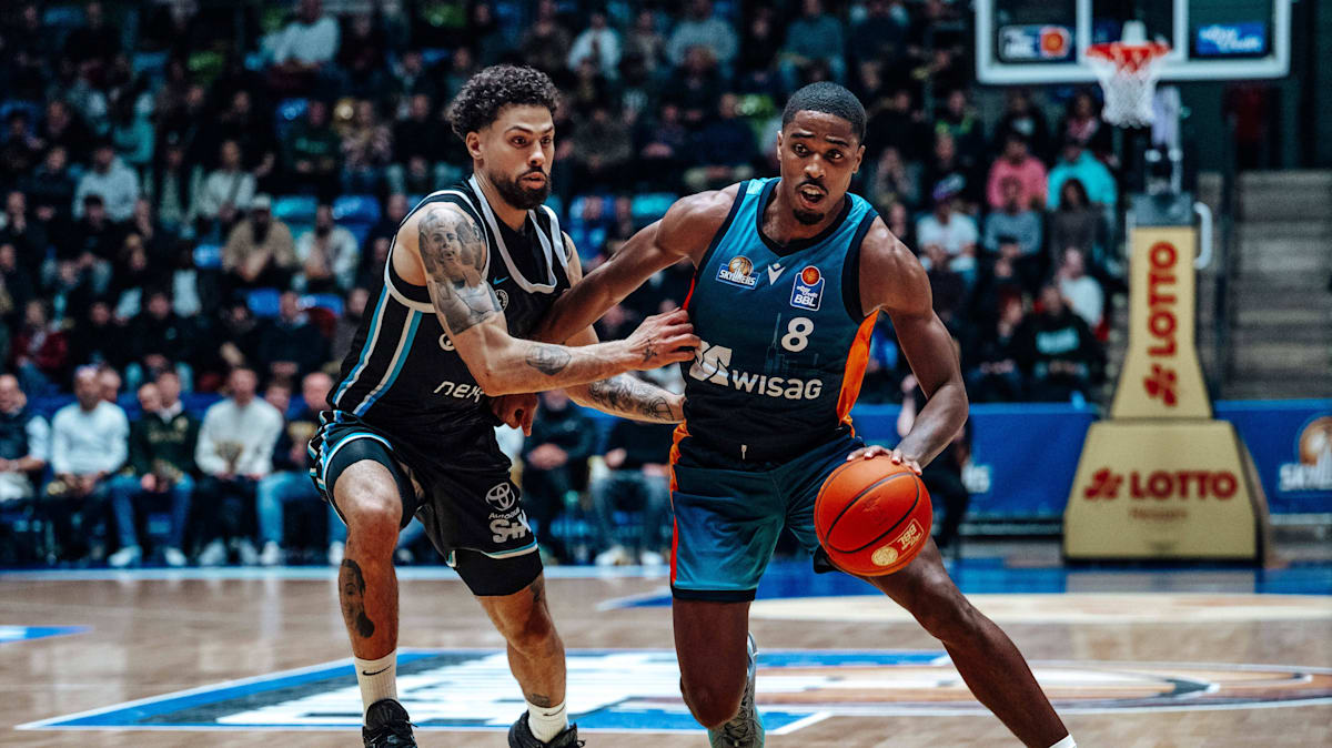 Towers-gewinnen-Krimi-in-Frankfurt-Chemnitz-bricht-im-letzten-Viertel-auseinander