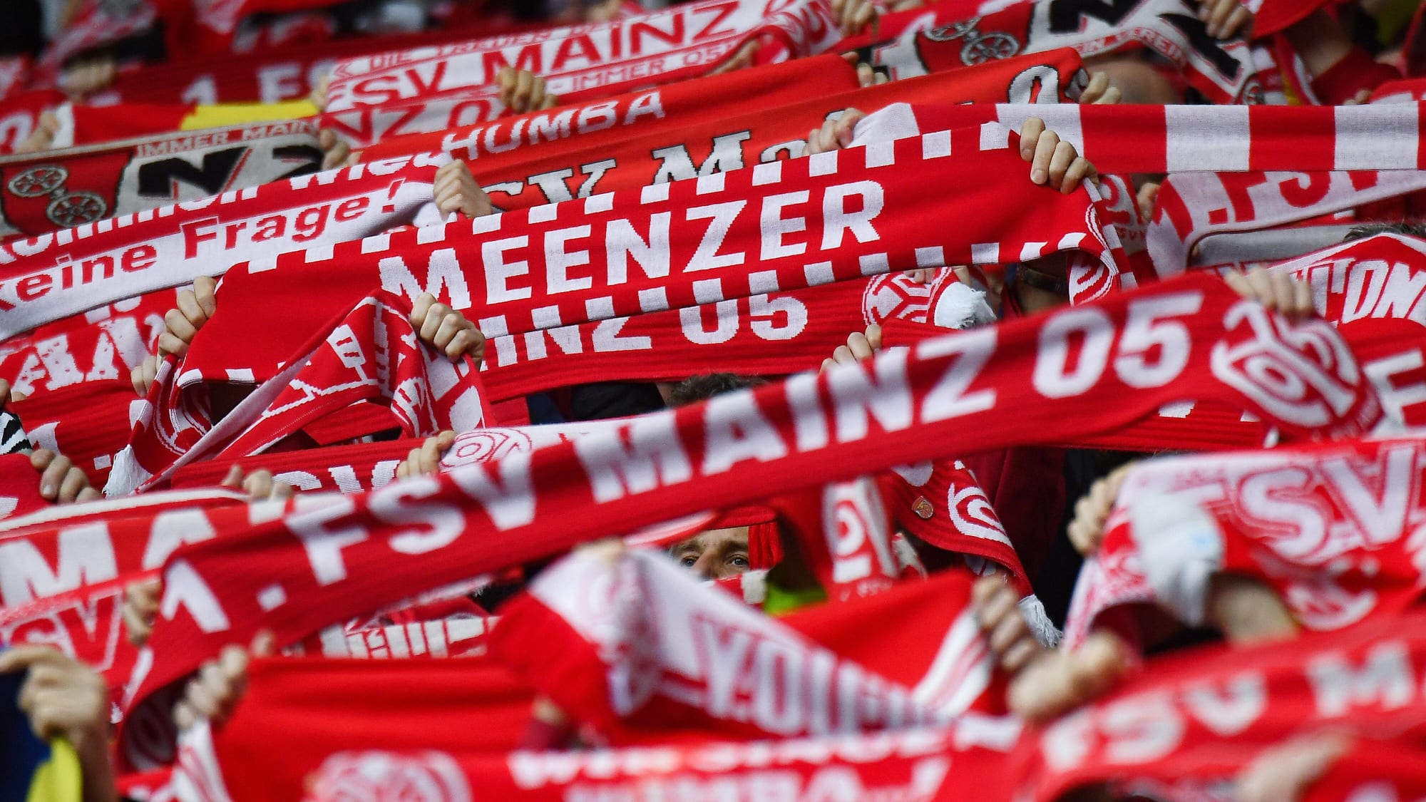 Nur noch fünf eingetragene Vereine Die Rechtsformen der Bundesligisten