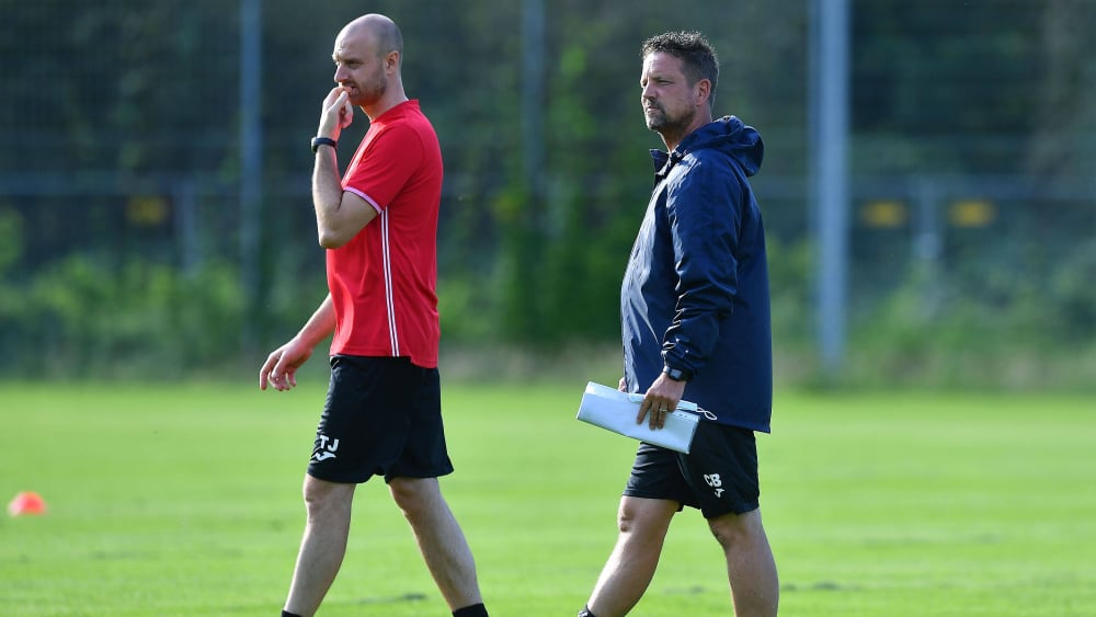 Christian Britscho (rechts) und Co-Trainer Timo Janczak verlängerten ihre Verträge bei der SG Wattenscheid bis 30. Juni 2023.