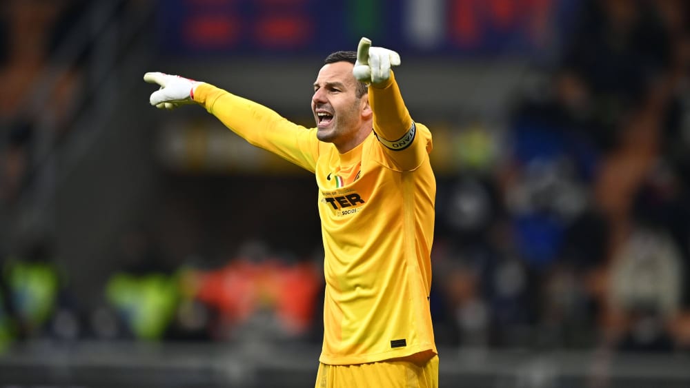 Hat seinen Kasten mit herausragenden Paraden sauber gehalten: Inter-Routinier&nbsp;Samir Handanovic (37).