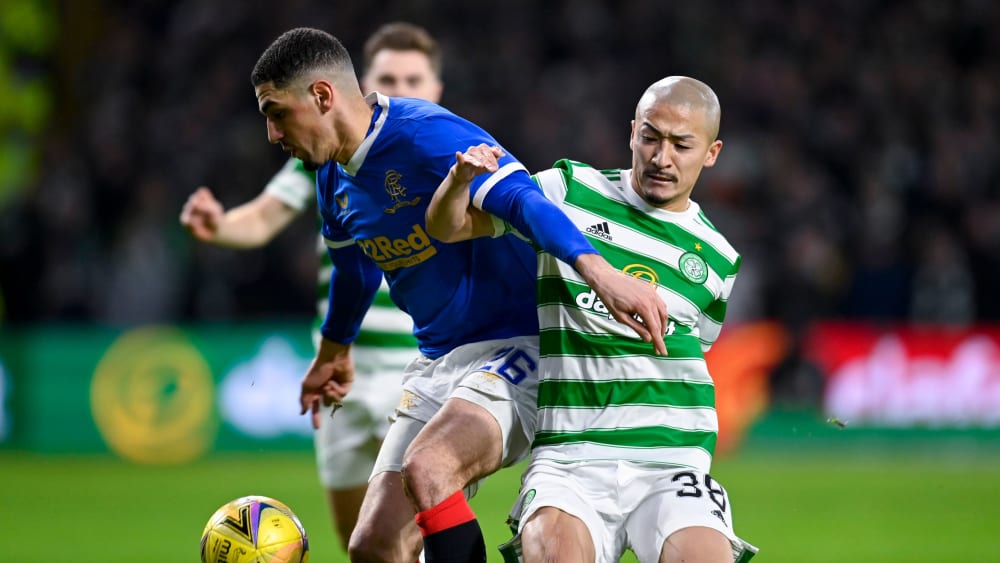 Old-Firm-Energie: Leon Balogun gegen Celtics-Rivale Daizen Maeda (re.).