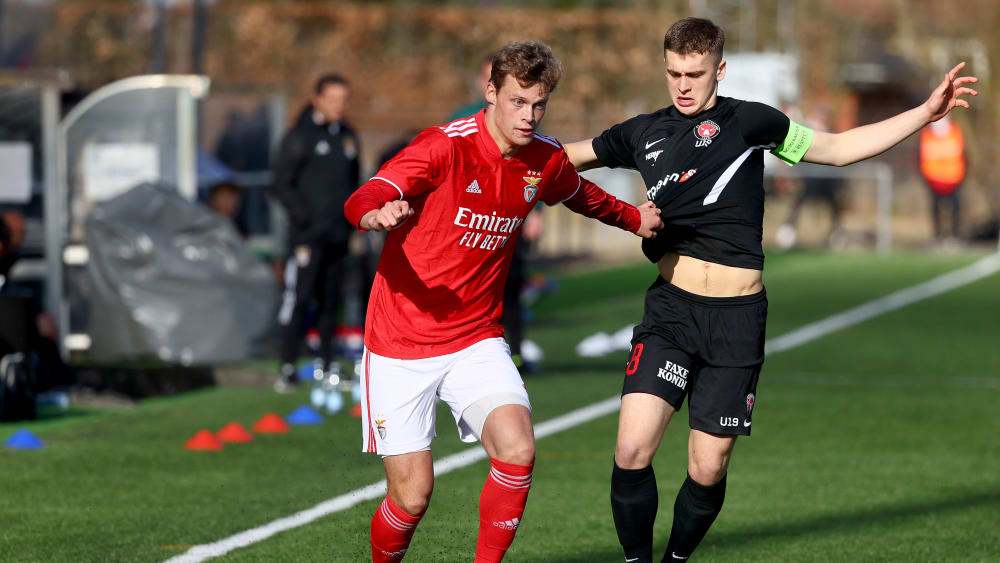 Youngster mit starkem Passspiel: Oscar Fraulo (re.) vom FC Midtjylland steht in Gladbach hoch im Kurs.