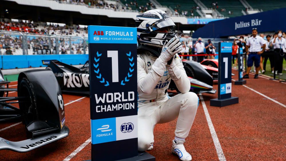 Stoffel Vandoorne kürte sich in Seoul zum Formel-E-Weltmeister.