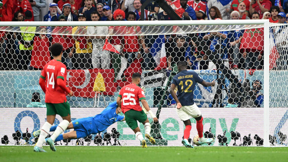 Randal Kolo Muani (re.) erzielte mit seinem ersten Ballkontakt das 2:0 Frankreichs gegen Marokko.