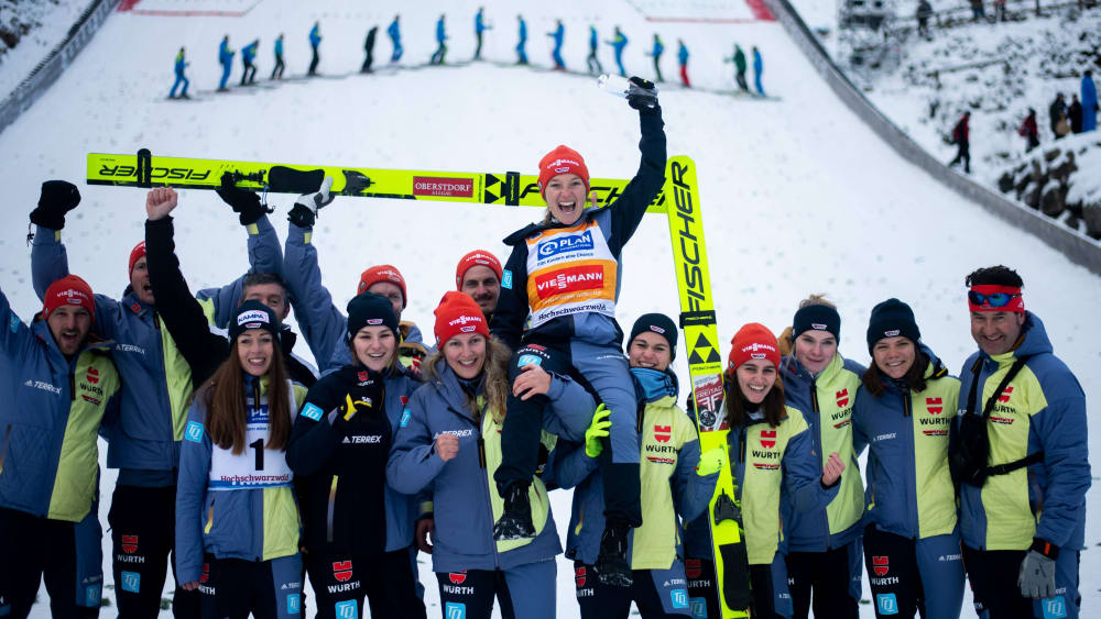Skispringen Vierschanzentournee der Frauen nicht vor 24/25 kicker