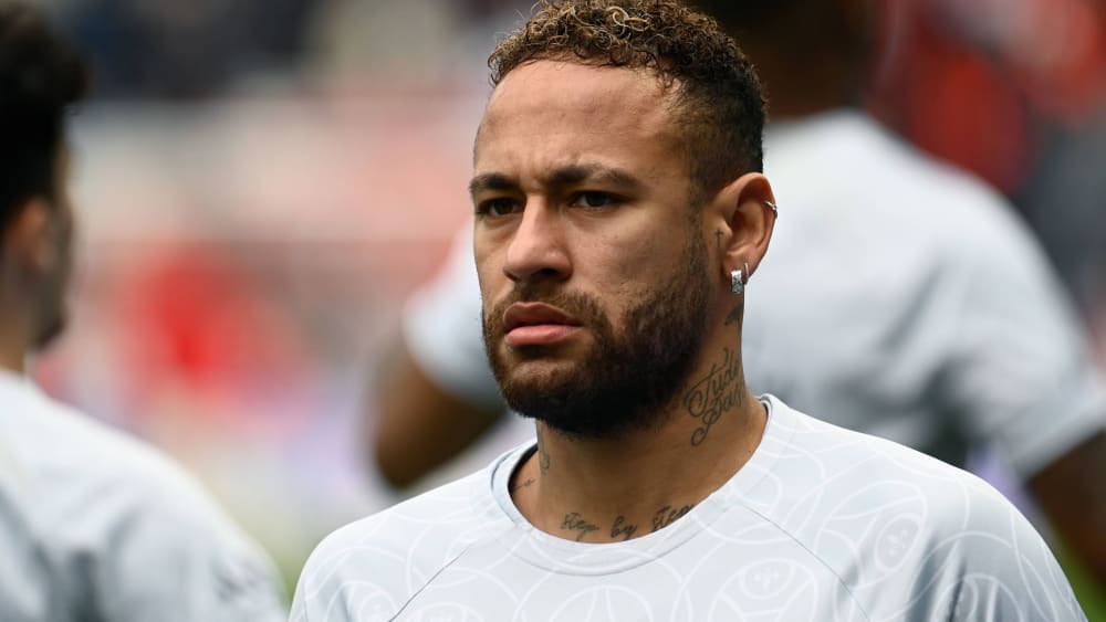 Für Neymar ist die Saison beendet - der Brasilianer muss verletzungsbedingt pausieren.