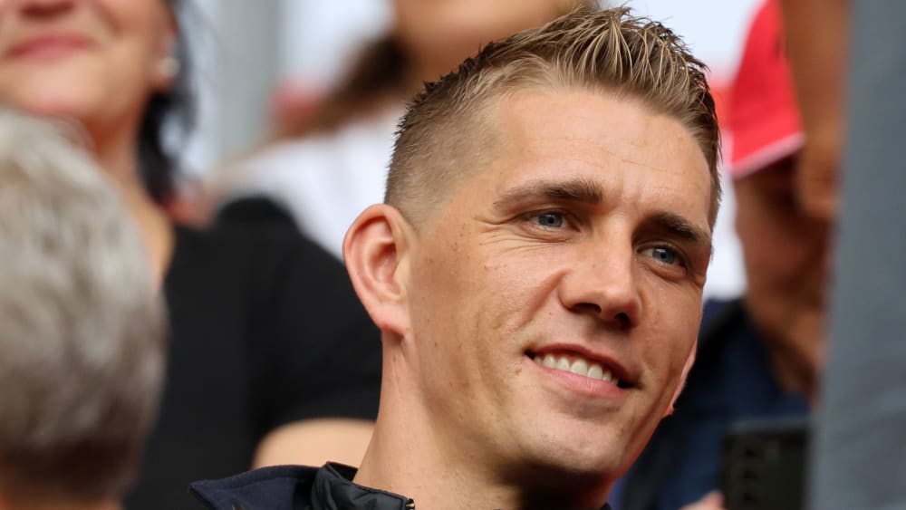 Neuer Job für Petersen ExStürmer wird TVExperte kicker